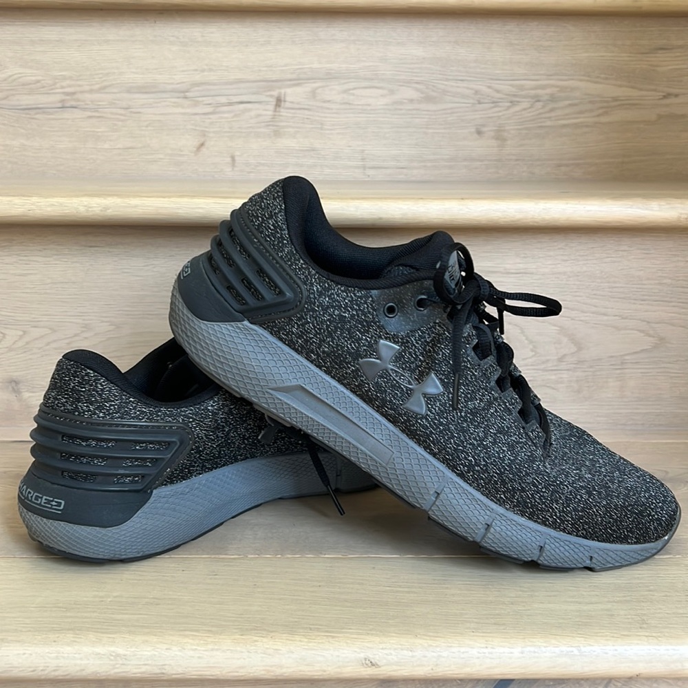Under Armour- Men’s Size 12- Black/Gray